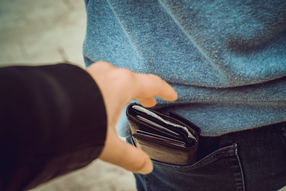 How to prepare for pickpockets